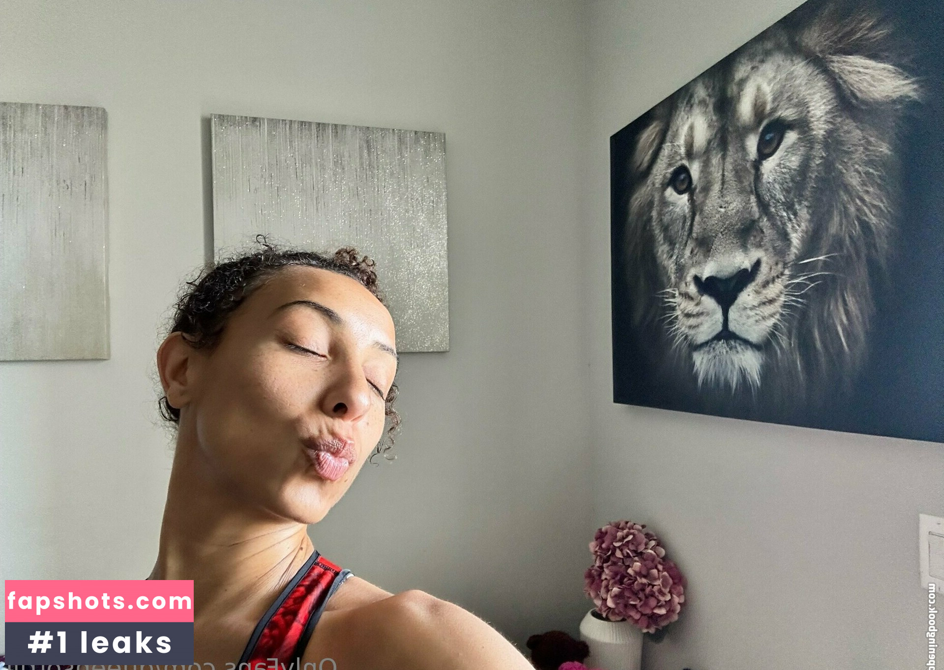 QueenSoTrill gallery photo #17