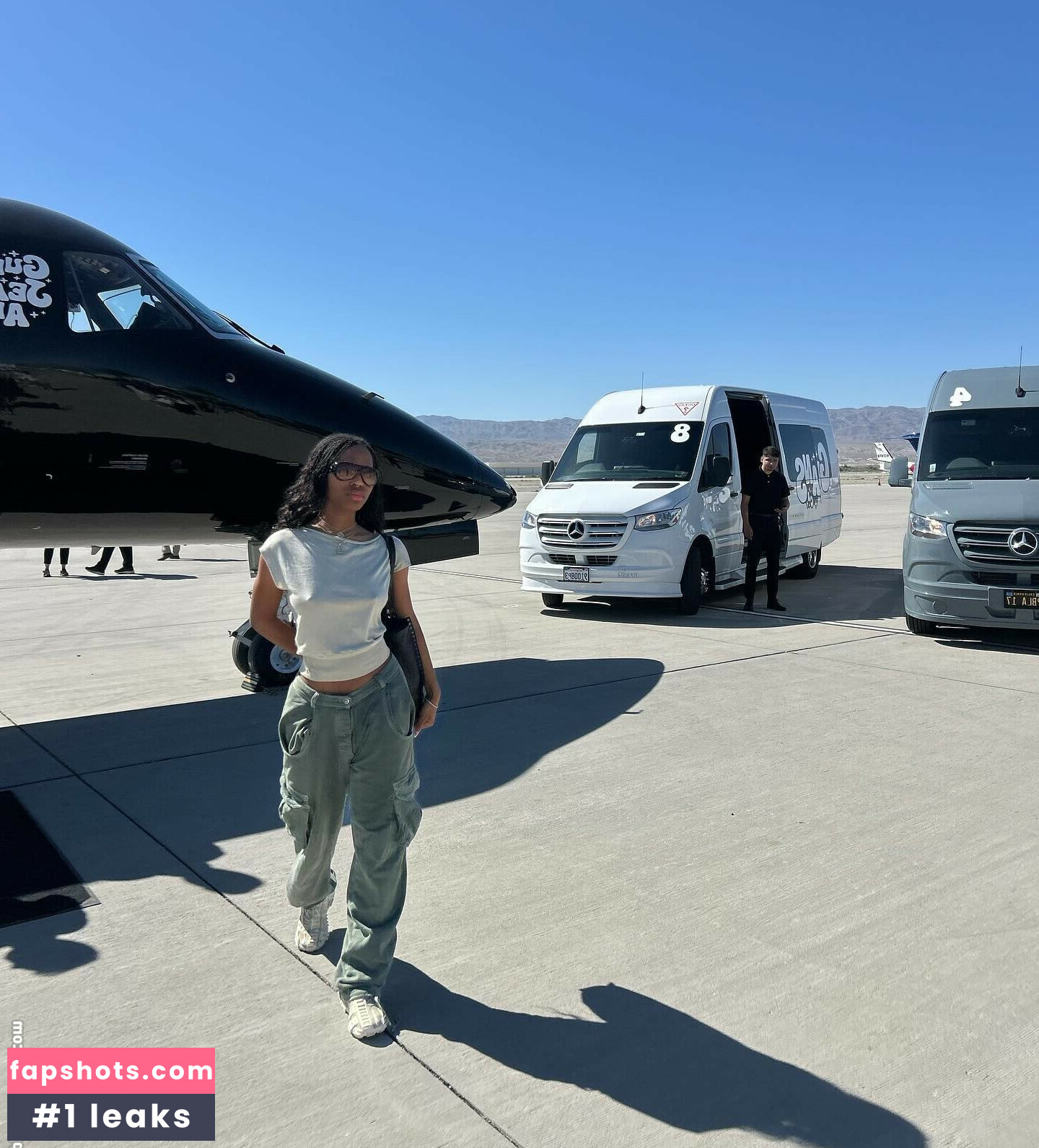 Quenlin Blackwell gallery photo #25