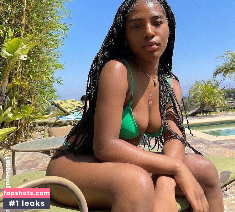 Quenlin Blackwell gallery photo #98