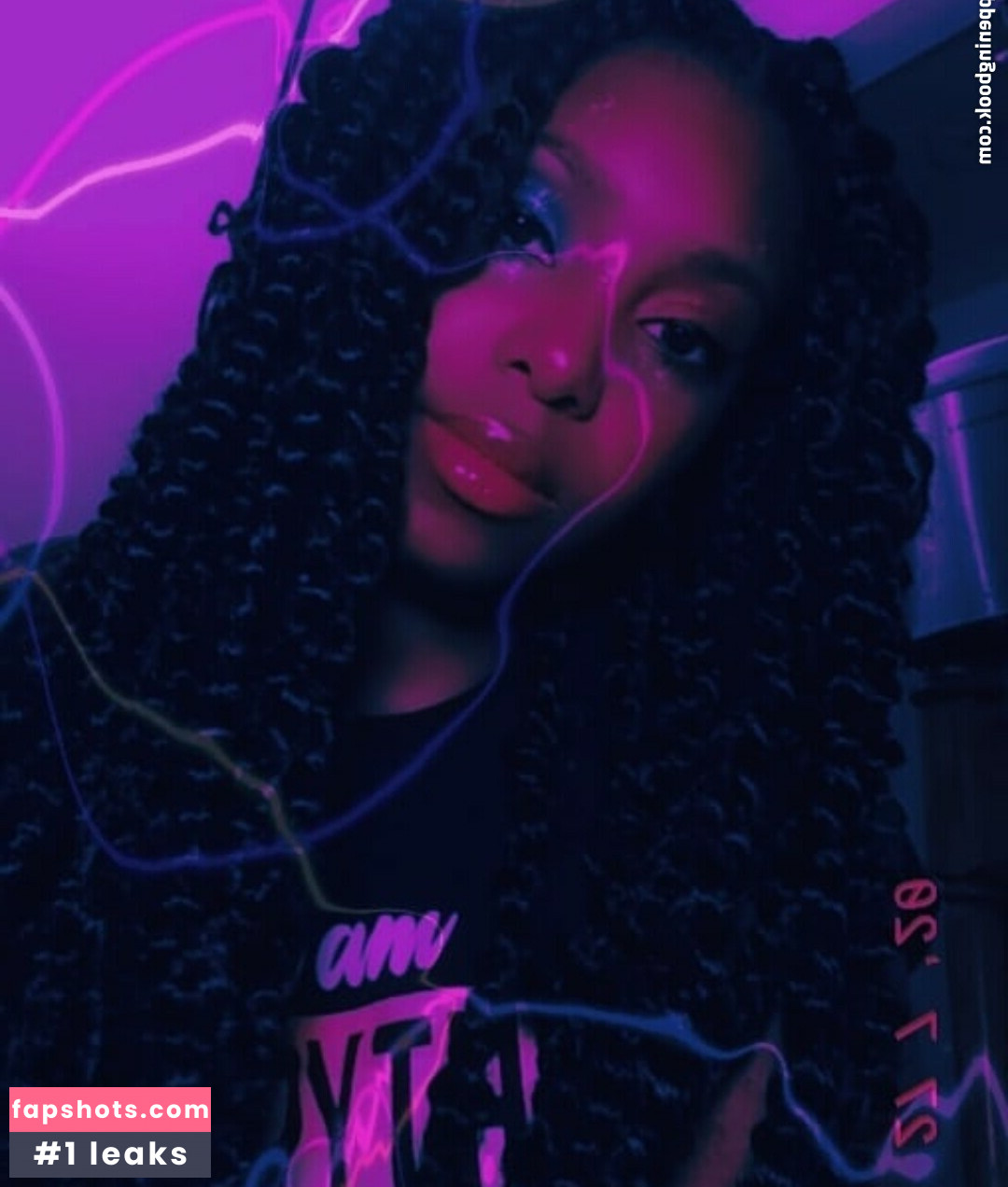 Quennae gallery photo #3