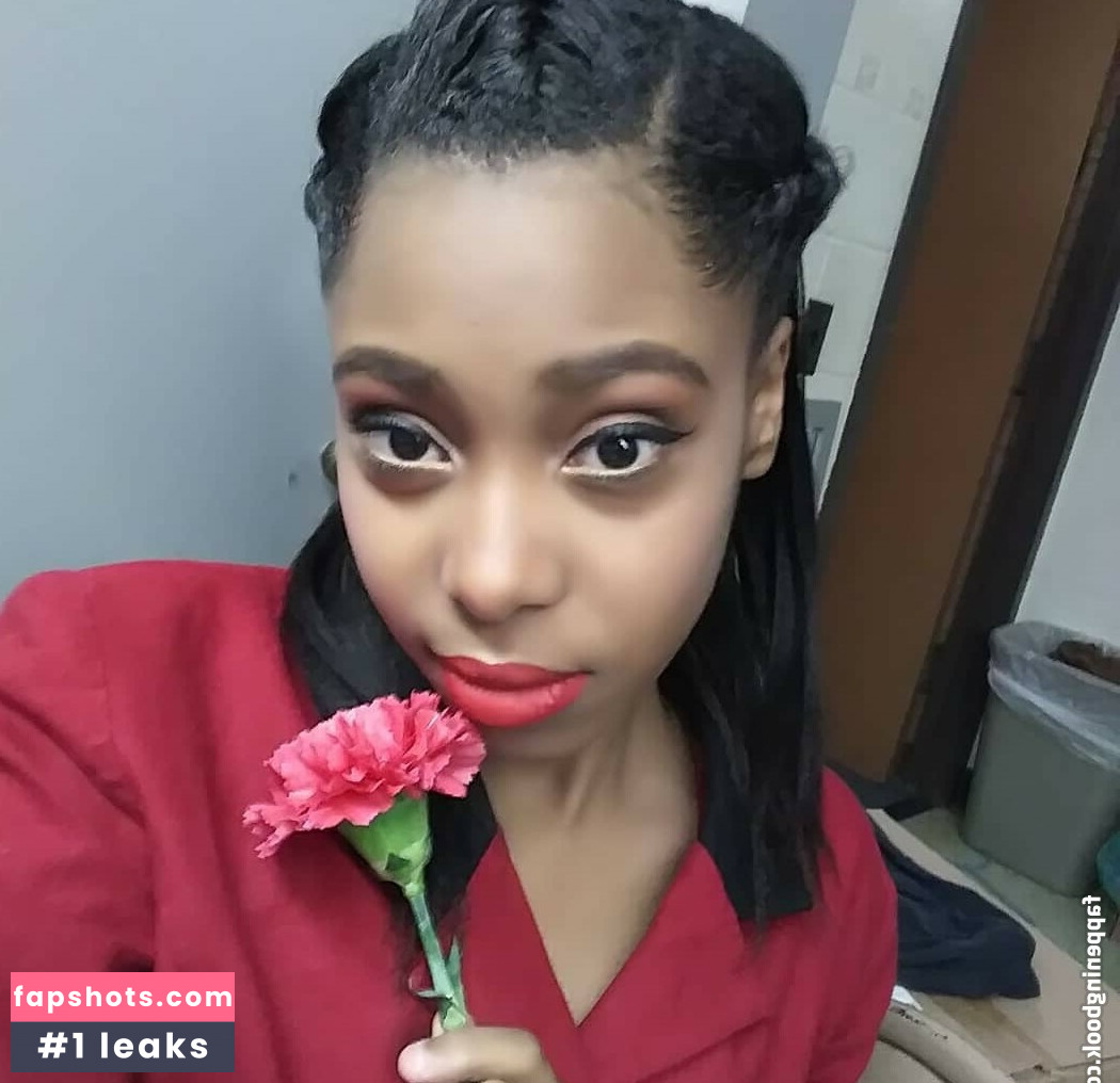 Quennae nude babe gallery