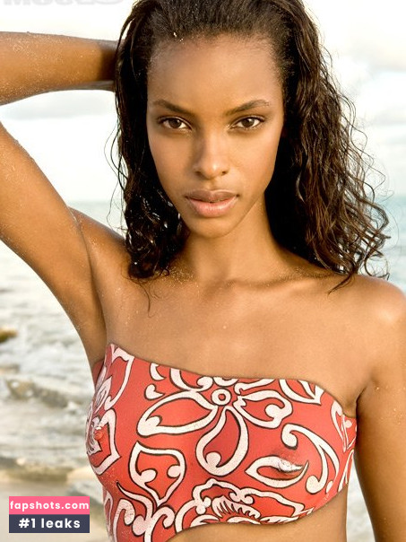 Quiana Grant gallery photo #16