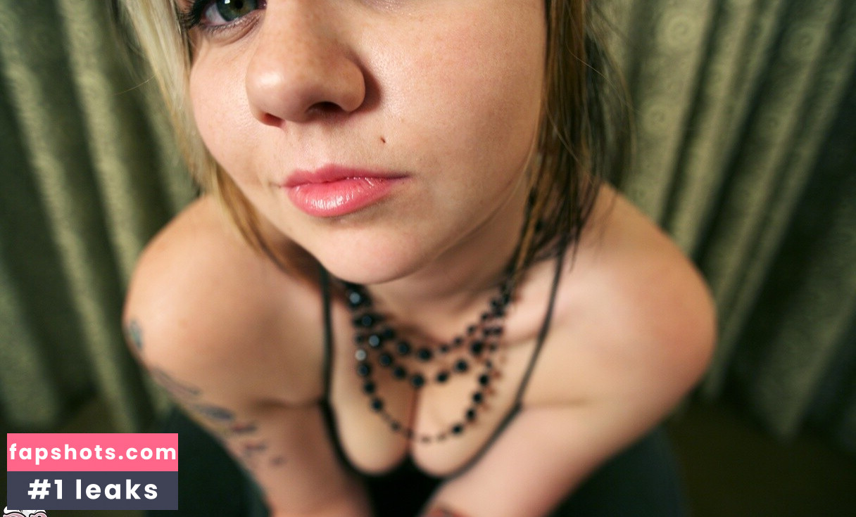 Quinne gallery photo #11