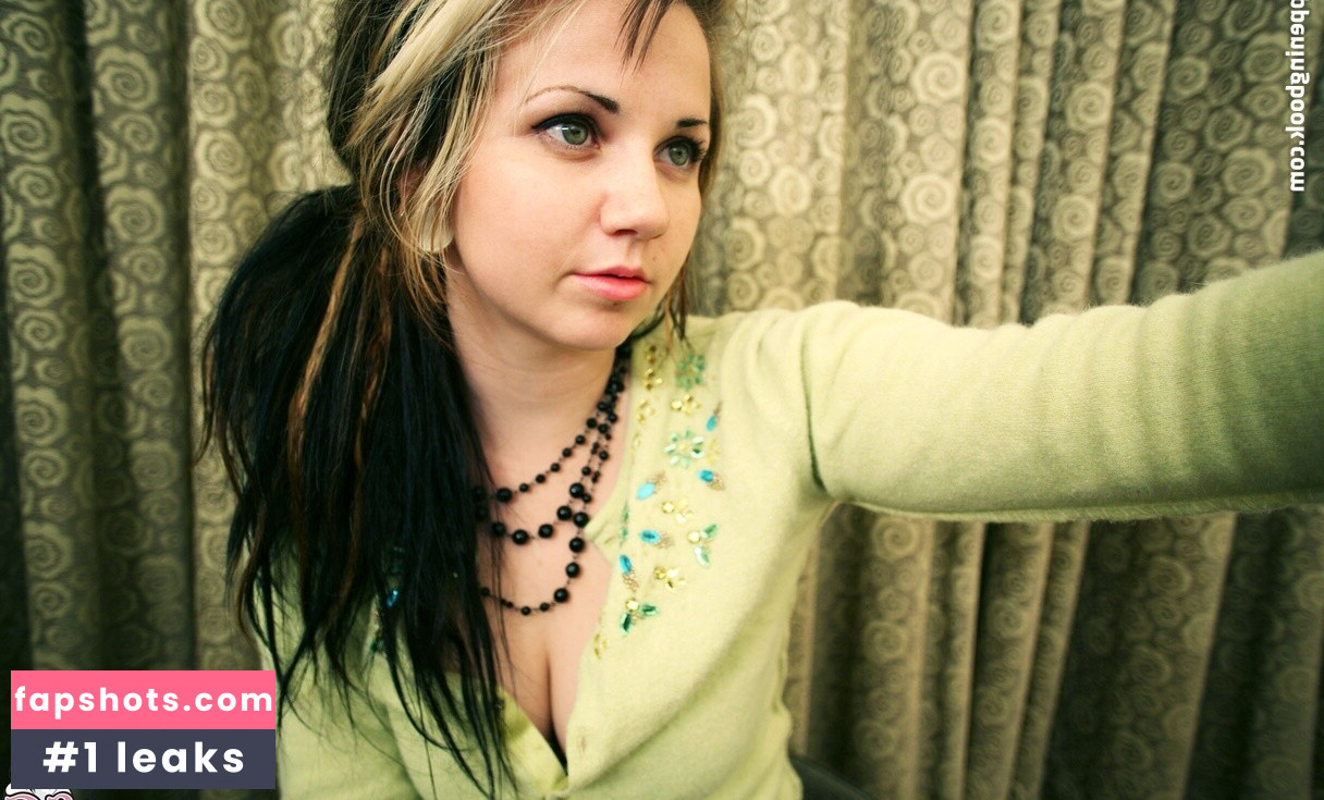 Quinne gallery photo #15