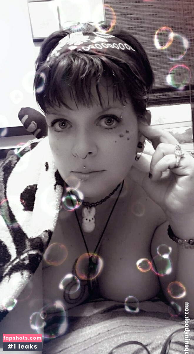 quinzel420 gallery photo #2