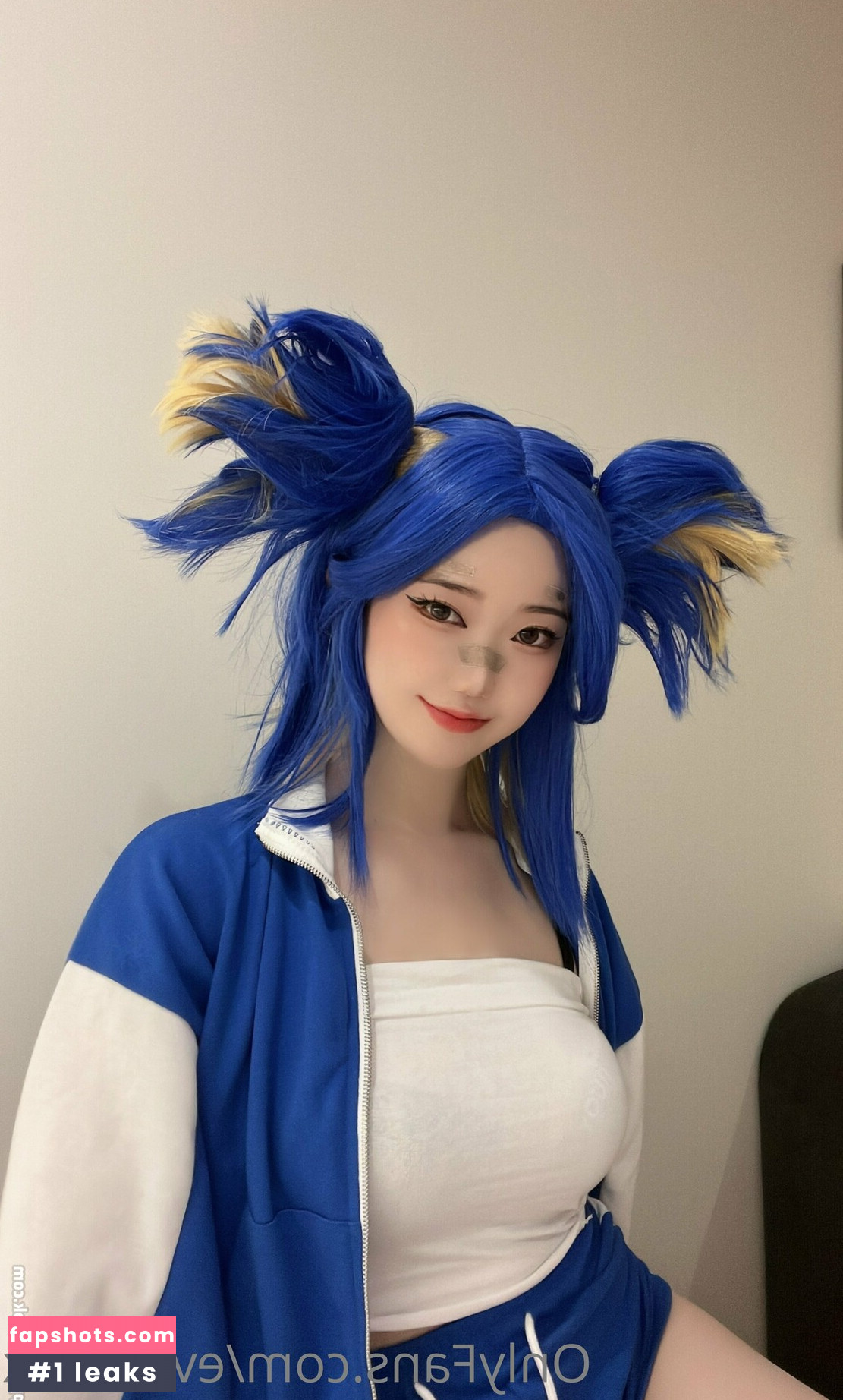 quitcosplayer gallery photo #7