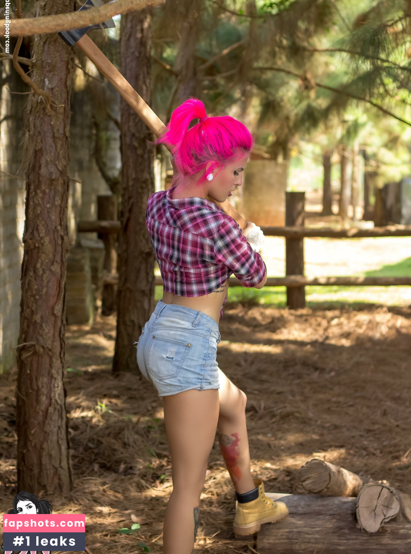 Qween Goddess gallery photo #12