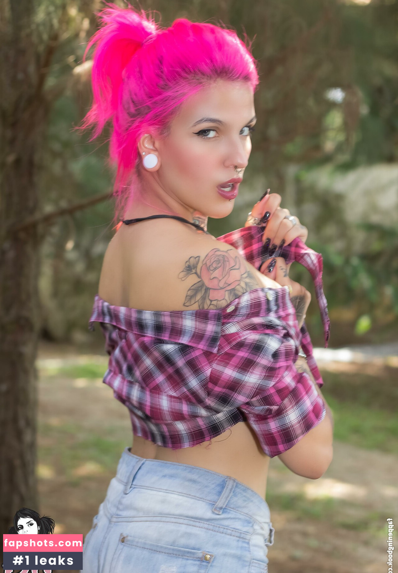 Qween Goddess gallery photo #13