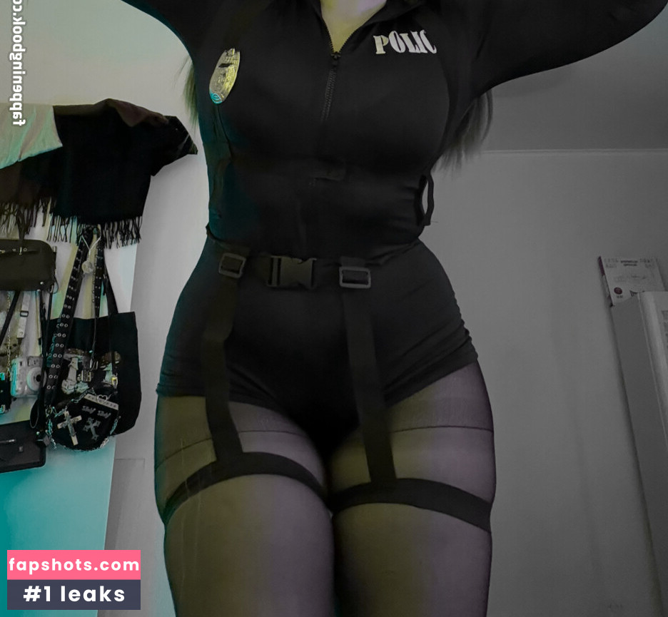 R1nari gallery photo #24