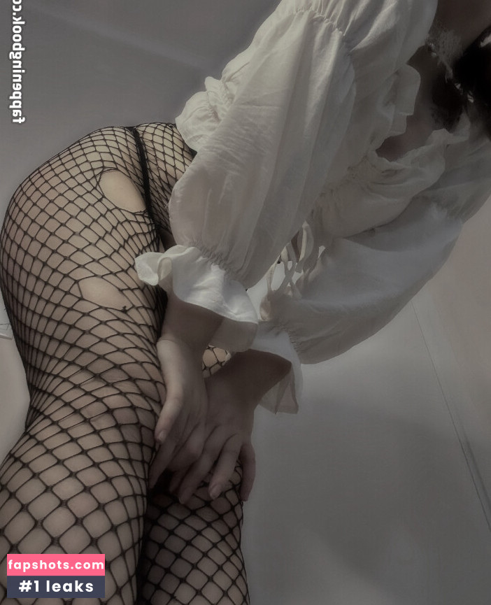 R1nari gallery photo #60