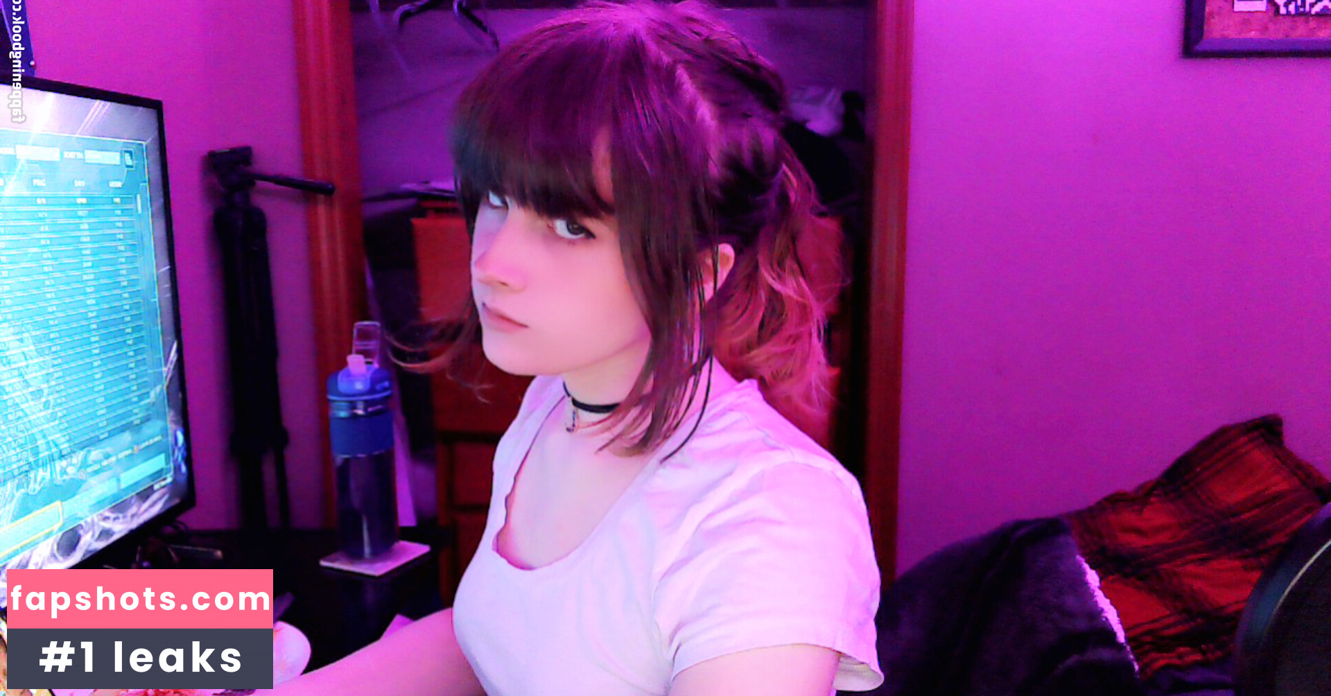 raccoonwaifuwu gallery photo #4