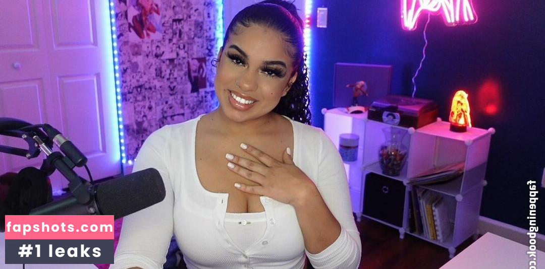 Racelyplays gallery photo #2