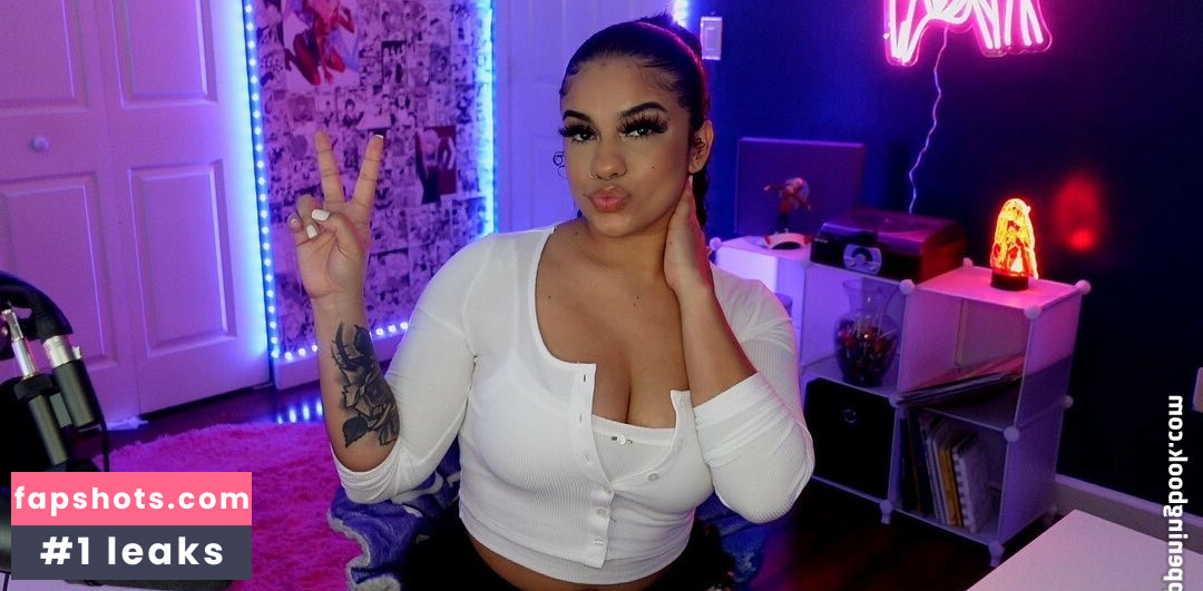 Racelyplays gallery photo #8