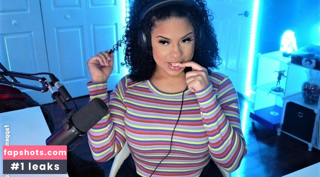 Racelyplays gallery photo #9