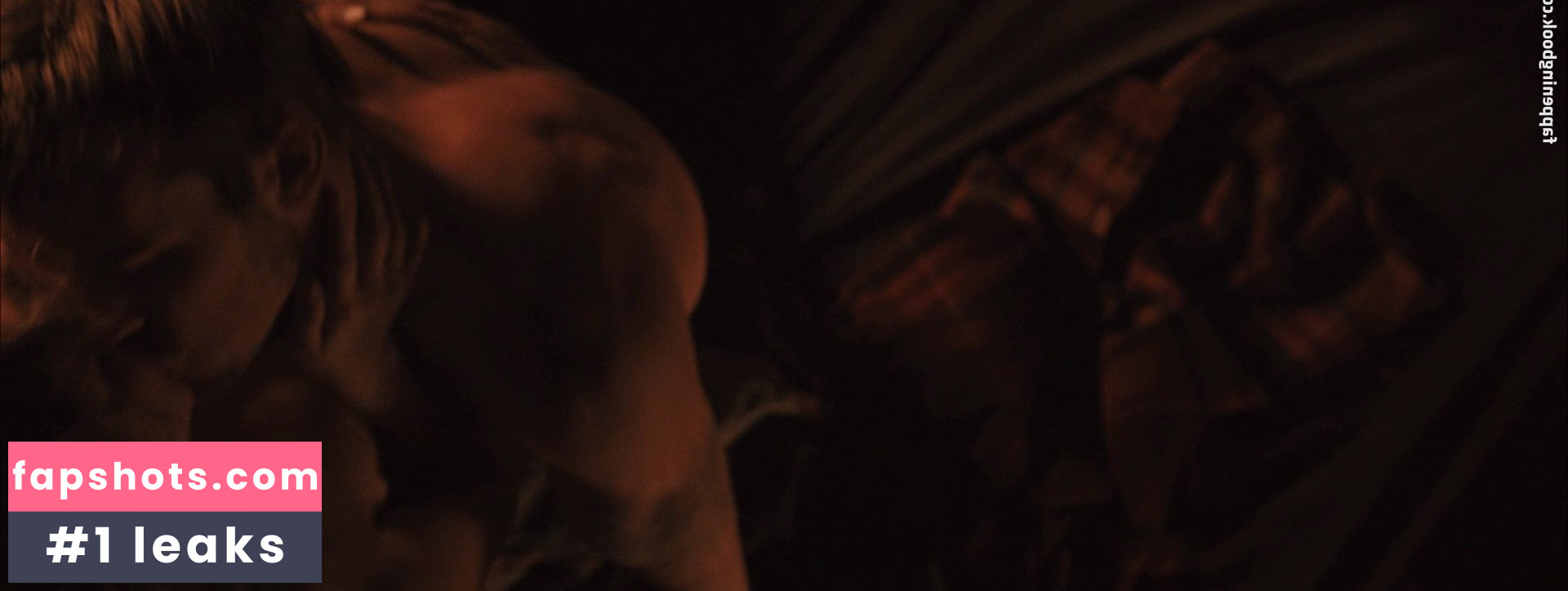 Rachael Leigh Cook gallery photo #15