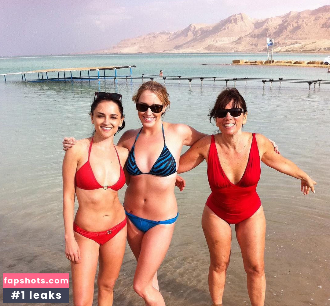 Rachael Leigh Cook gallery photo #85