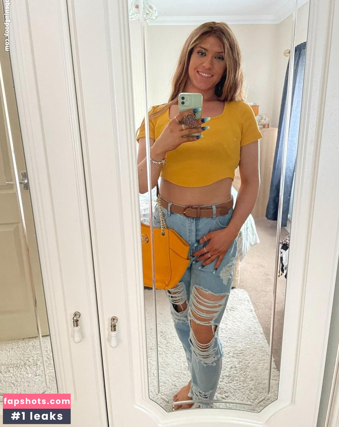 Rachael Rae gallery photo #2