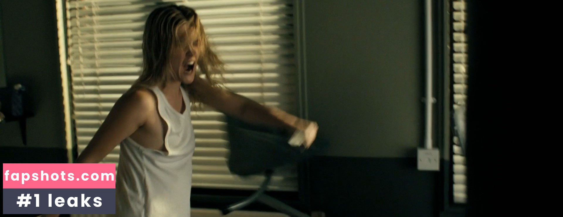 Rachael Taylor gallery photo #12