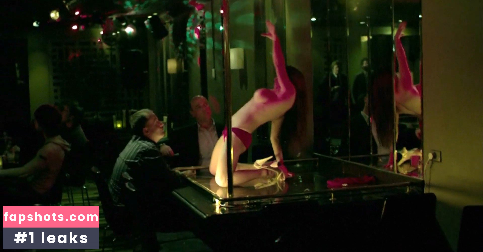 Rachael Taylor gallery photo #19