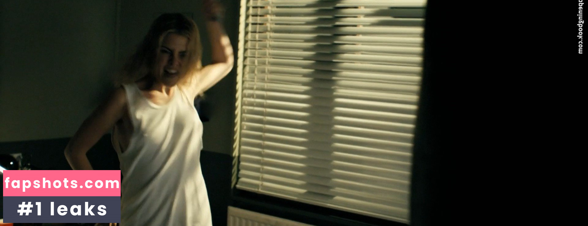 Rachael Taylor gallery photo #24