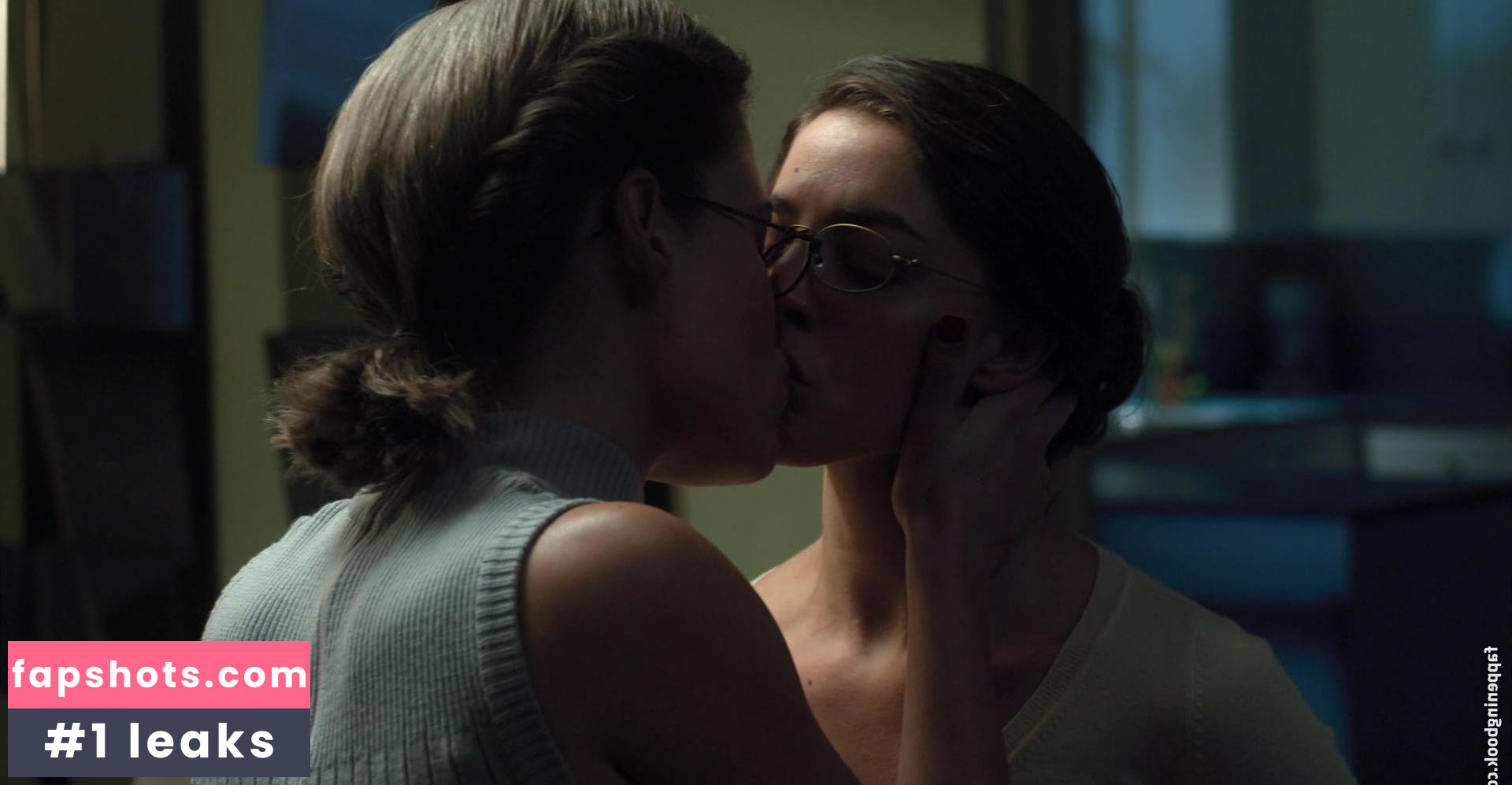 Rachael Taylor gallery photo #28