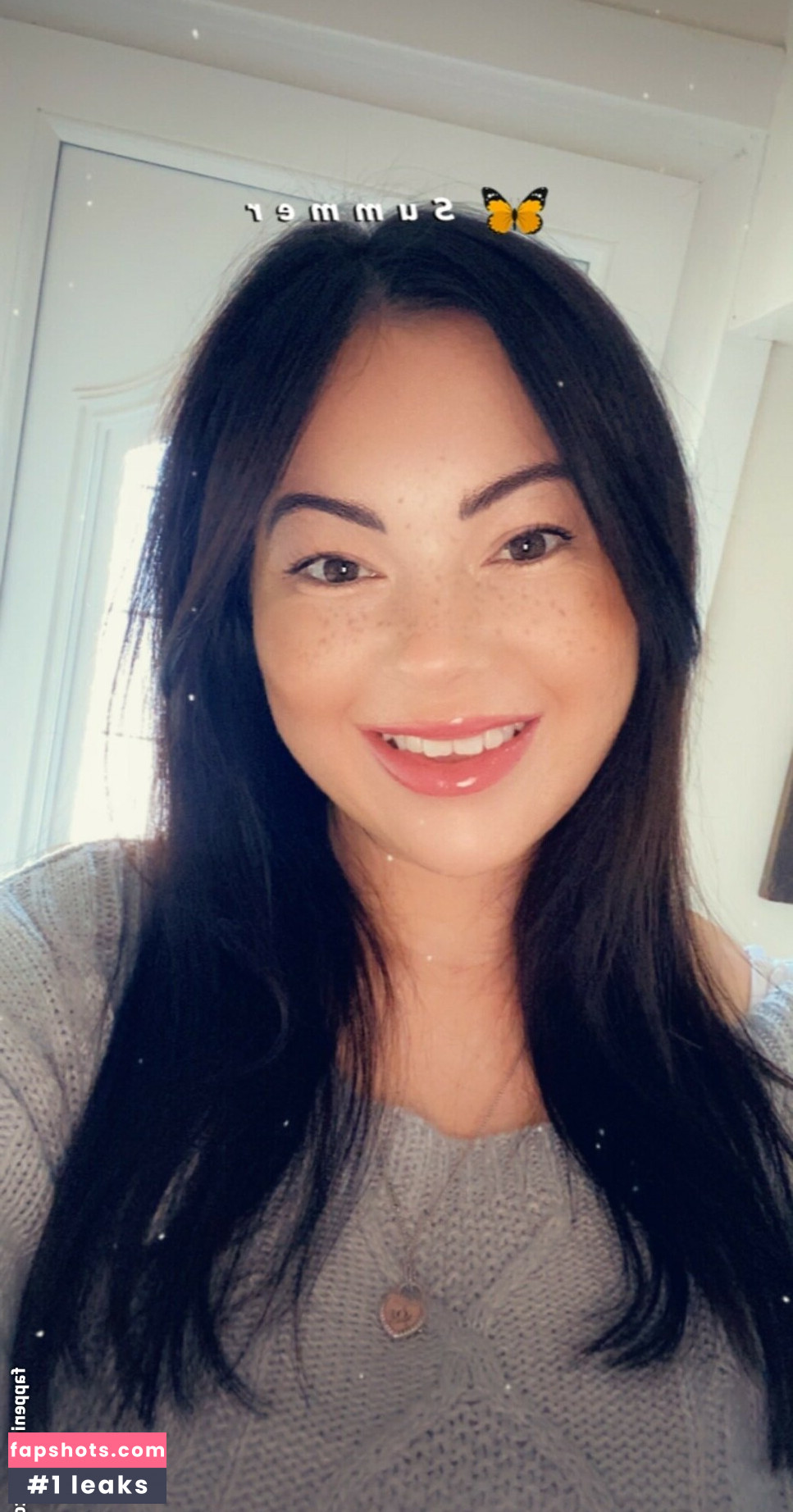 Rachel Aldana gallery photo #13