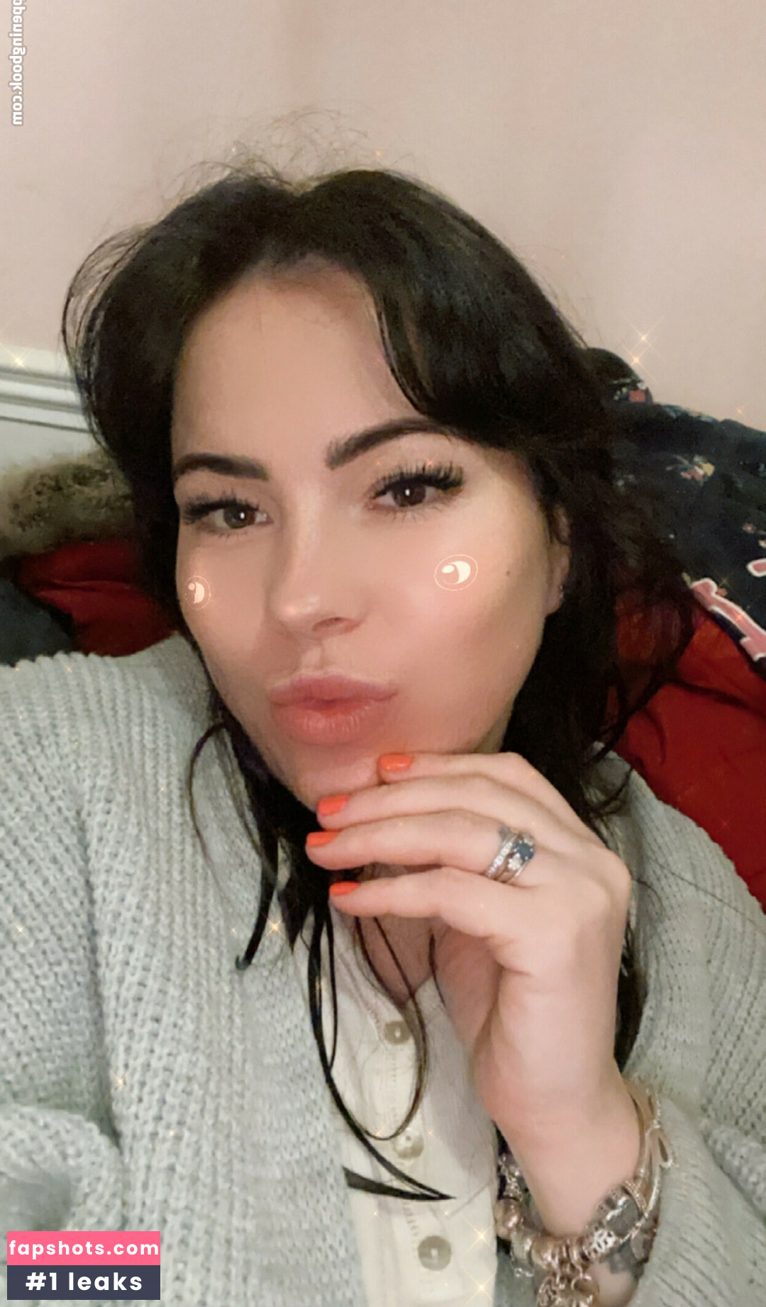 Rachel Aldana gallery photo #14