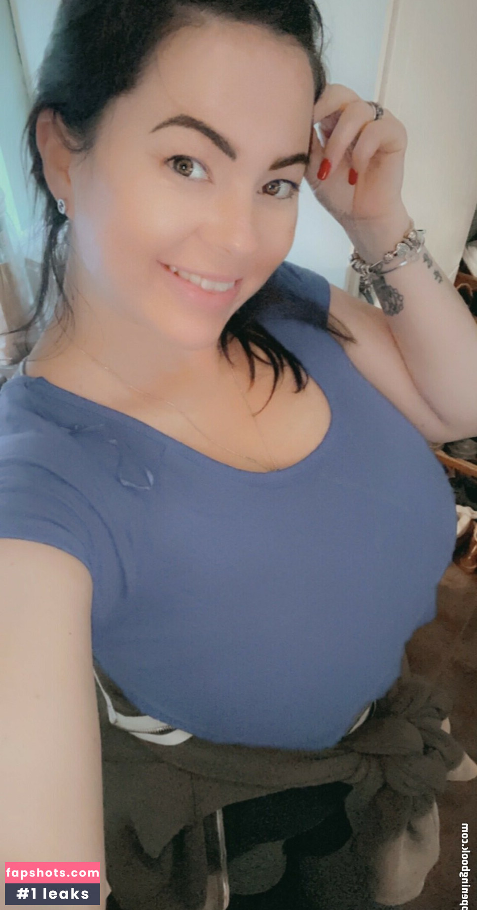 Rachel Aldana gallery photo #21