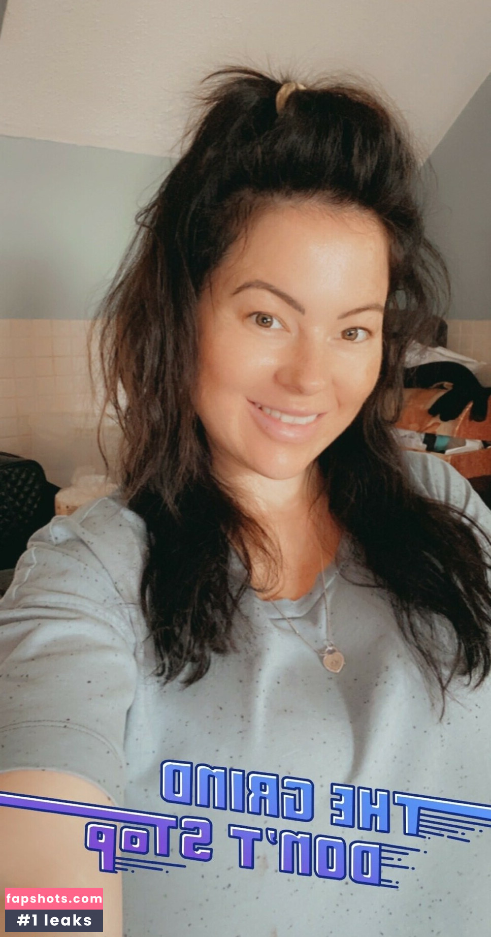 Rachel Aldana gallery photo #24