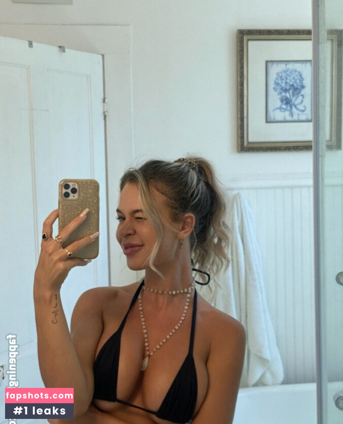 Rachel Anne Rayy gallery photo #35