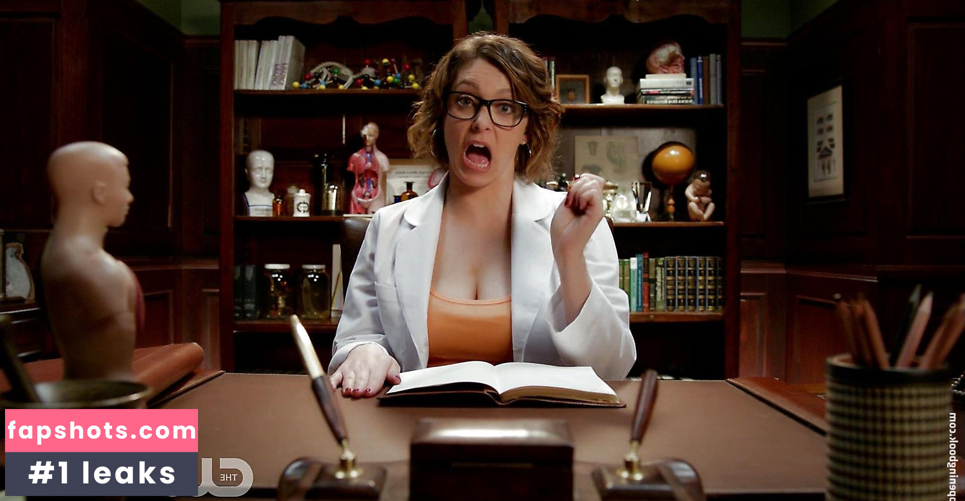 Rachel Bloom gallery photo #52