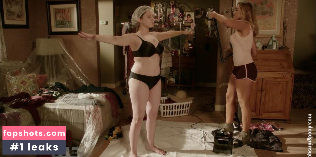 Rachel Bloom gallery photo #63