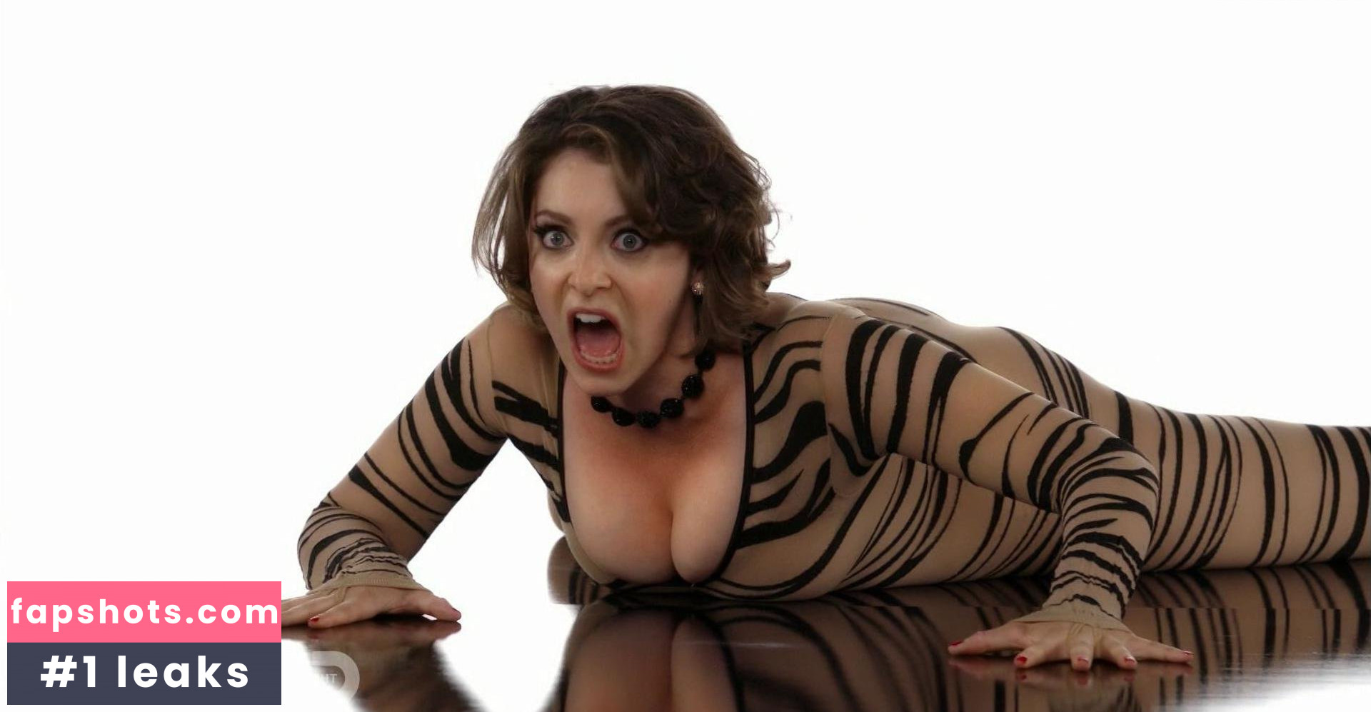 Rachel Bloom gallery photo #70