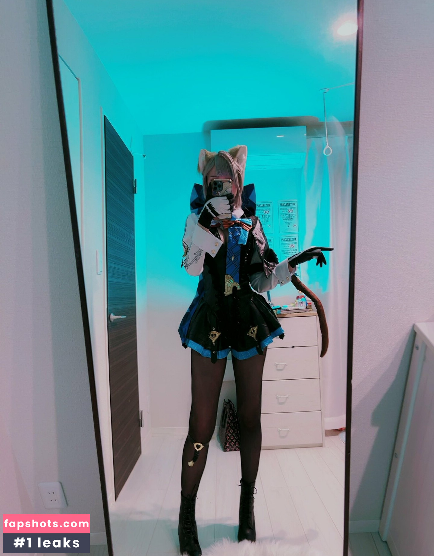 Rachel Blossom gallery photo #14