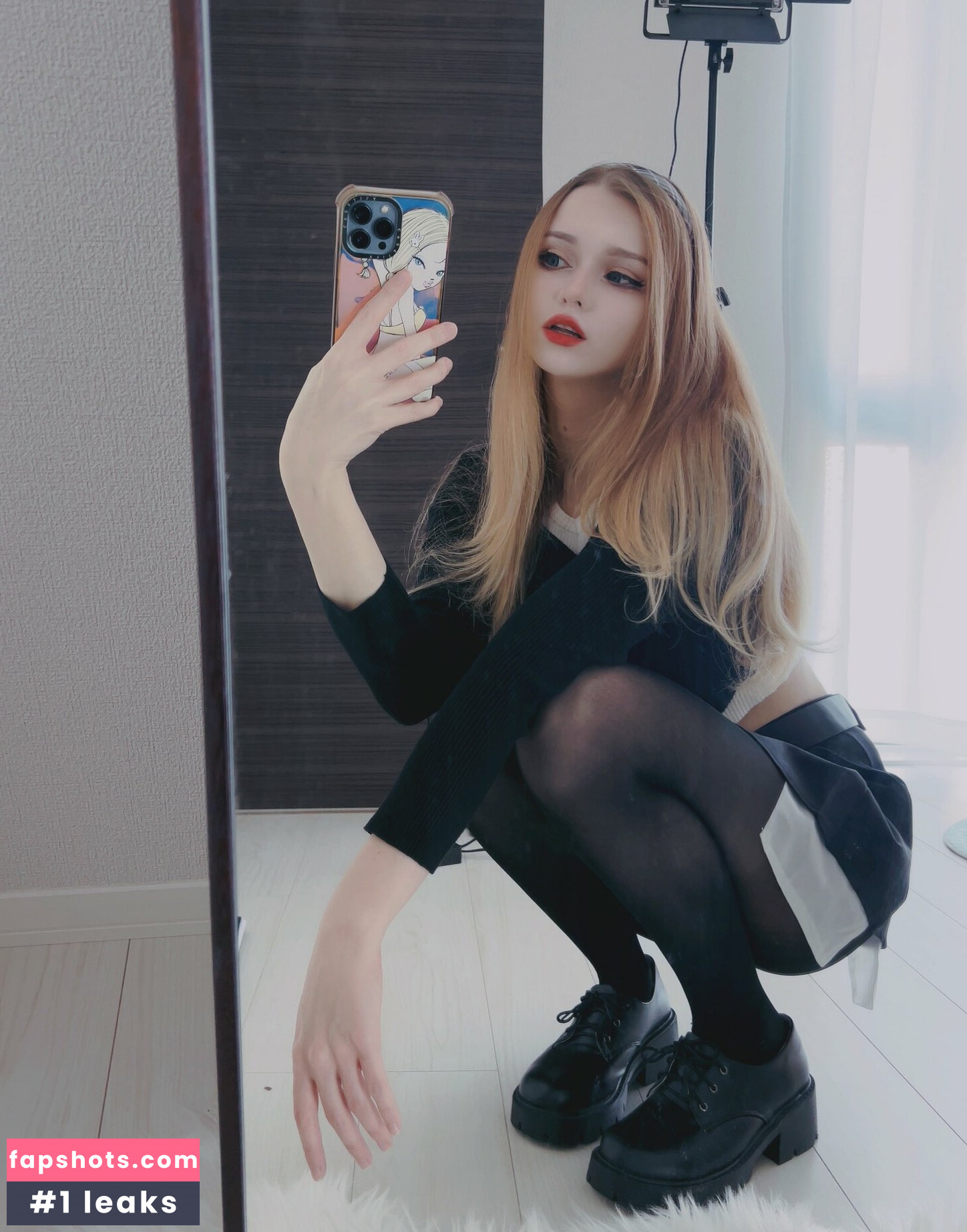 Rachel Blossom gallery photo #15