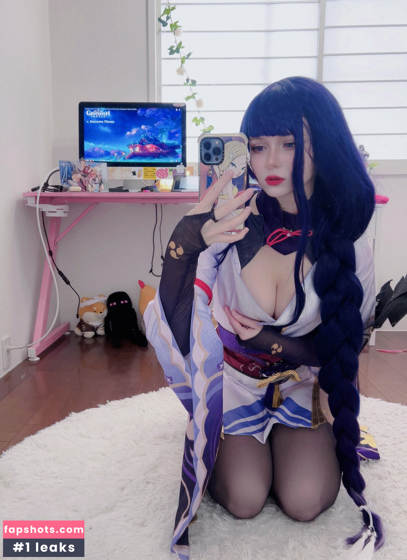 Rachel Blossom gallery photo #21