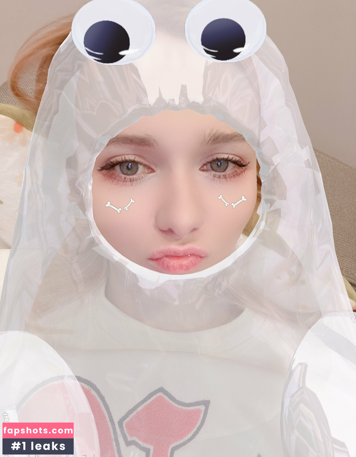 Rachel Blossom gallery photo #39