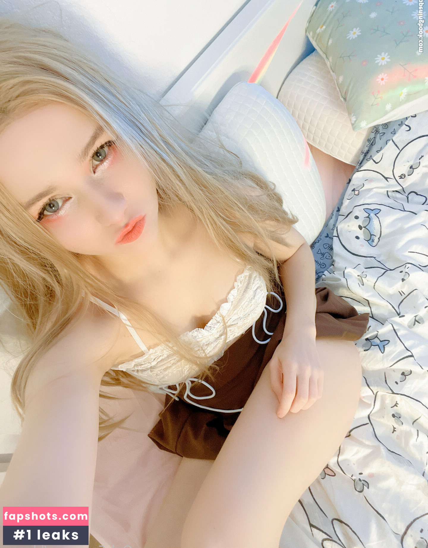 Rachel Blossom gallery photo #53