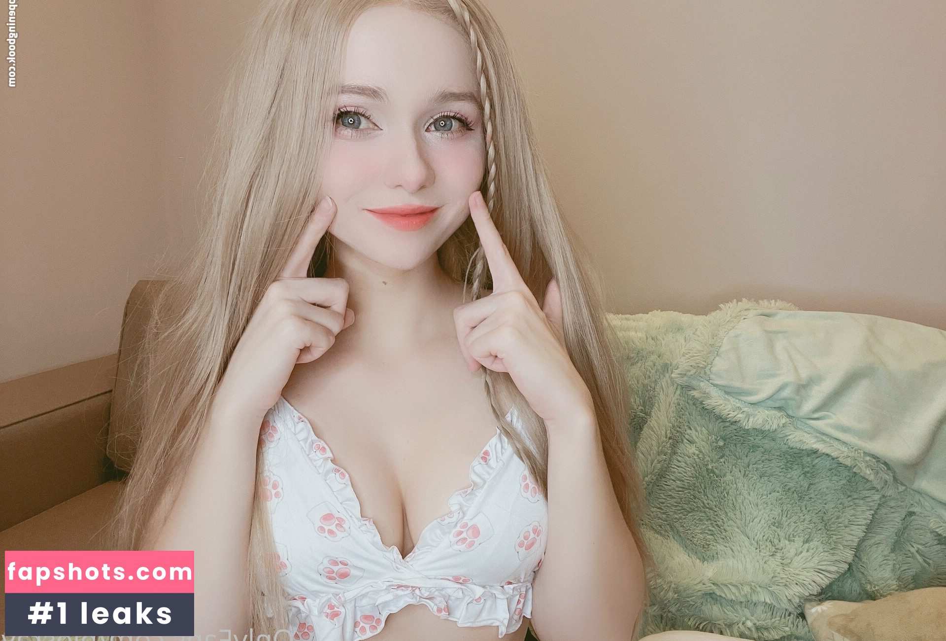 Rachel Blossom gallery photo #56