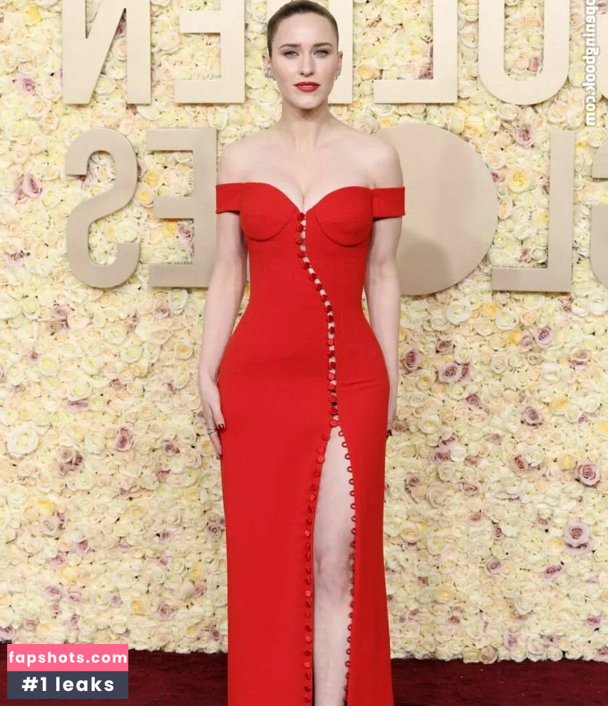 Rachel Brosnahan gallery photo #172