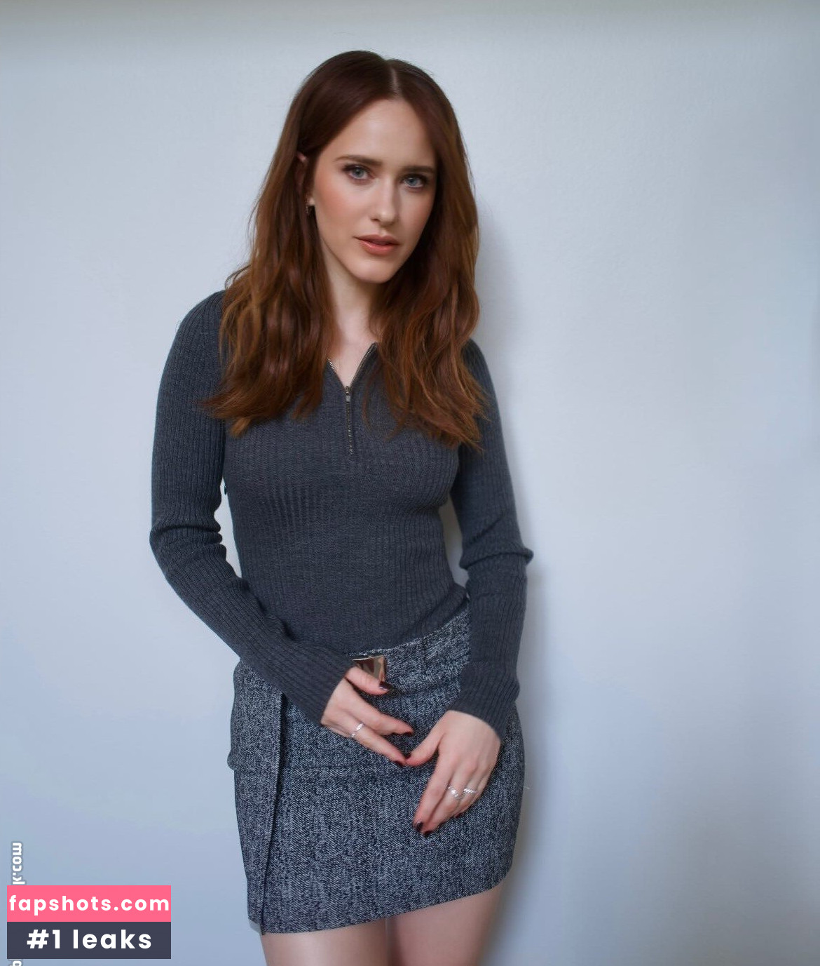Rachel Brosnahan gallery photo #186