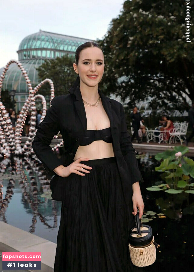 Rachel Brosnahan gallery photo #265