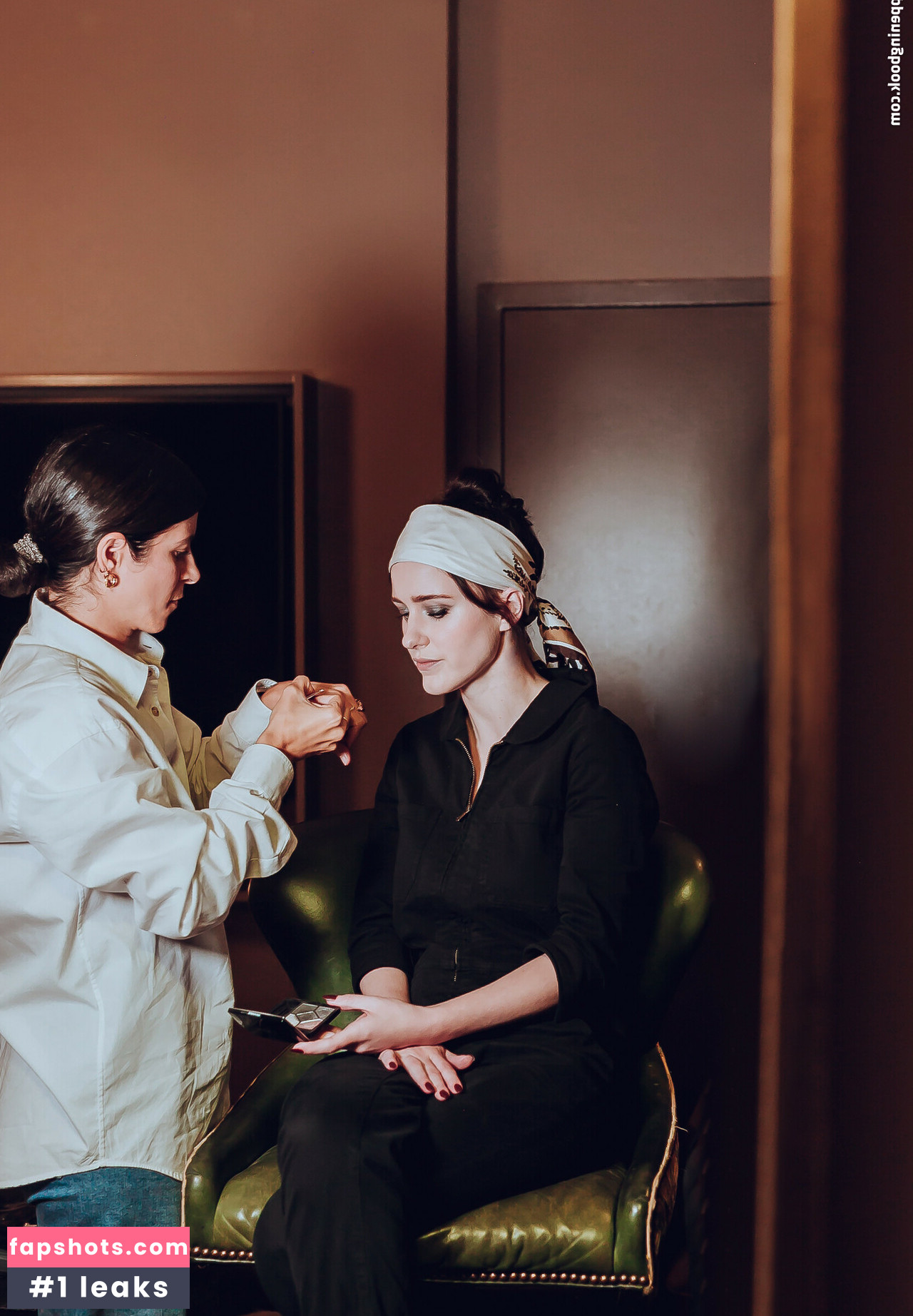 Rachel Brosnahan gallery photo #28