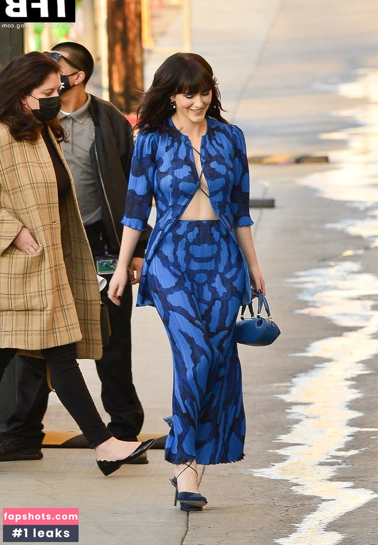 Rachel Brosnahan gallery photo #391