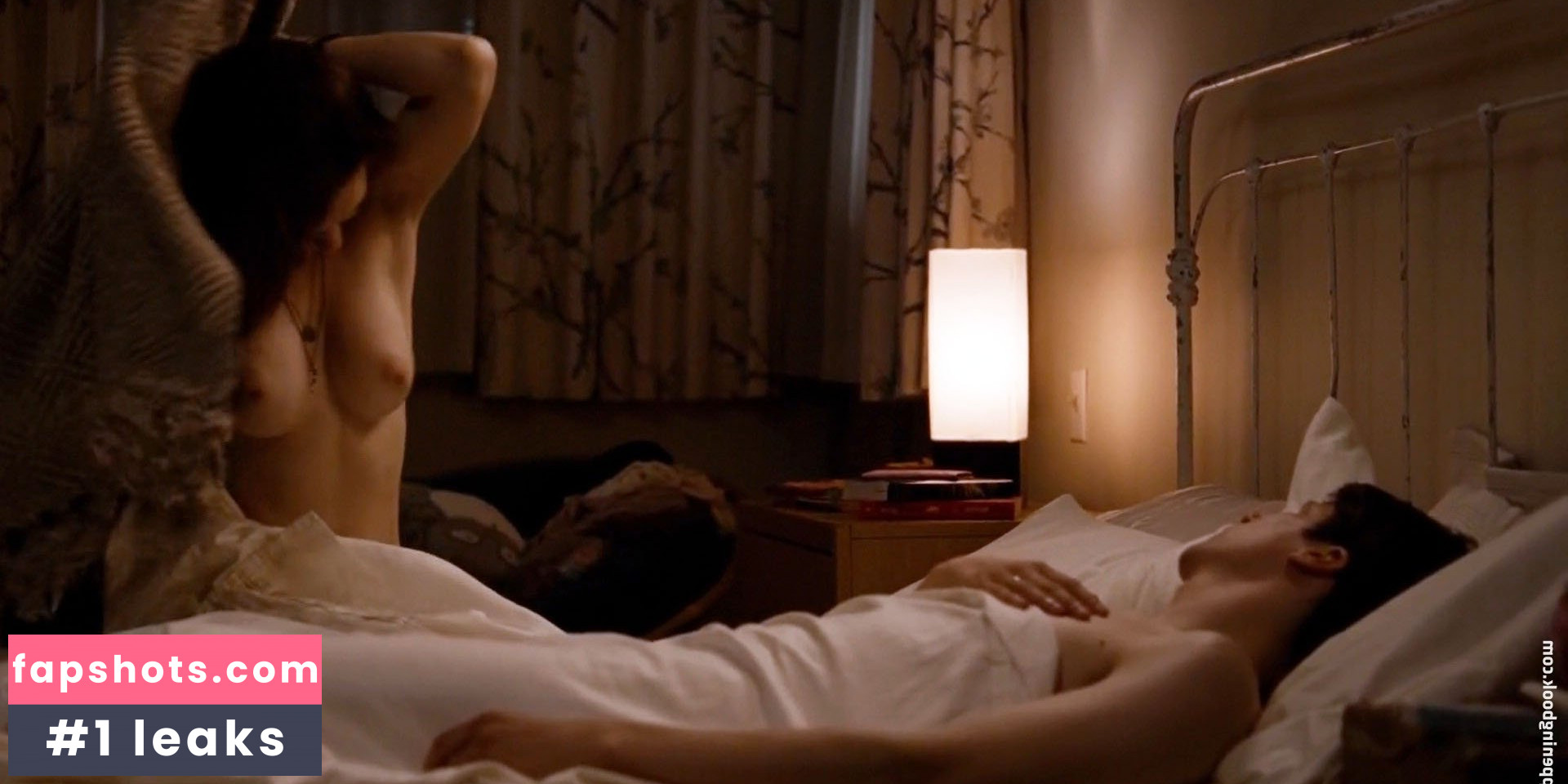 Rachel Brosnahan gallery photo #447