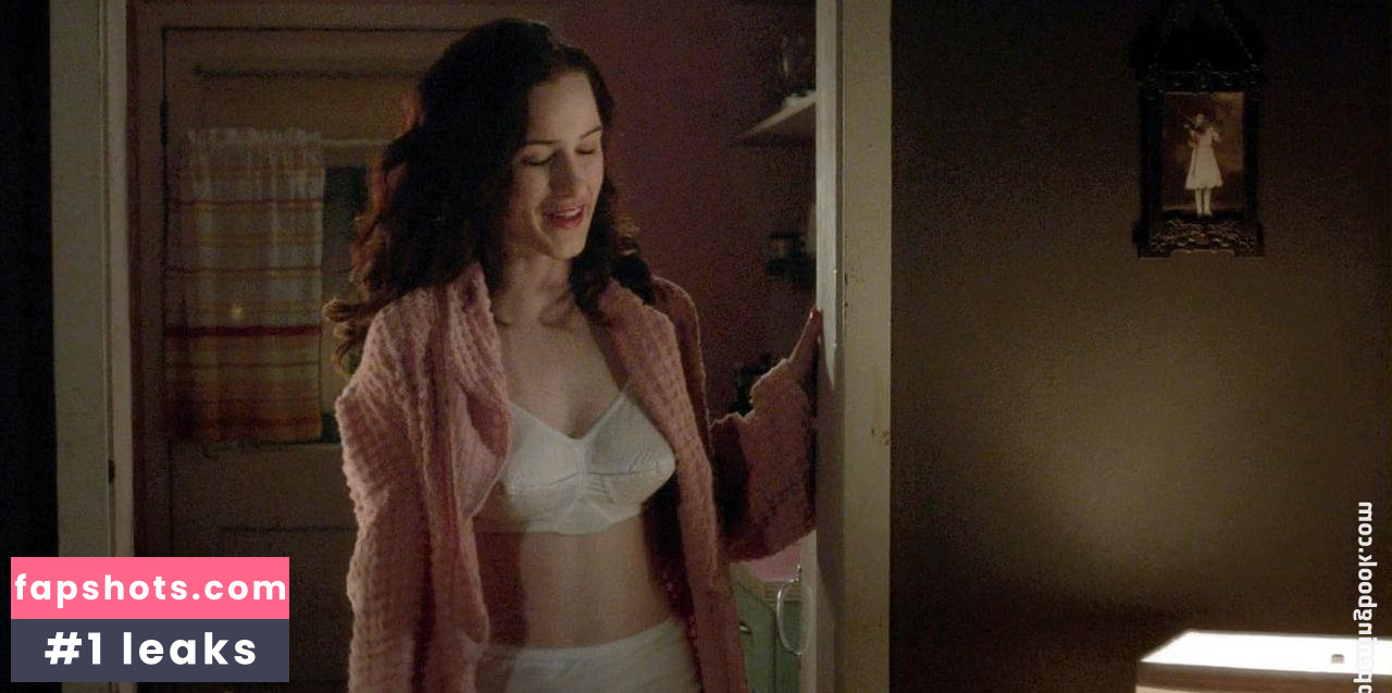 Rachel Brosnahan gallery photo #486