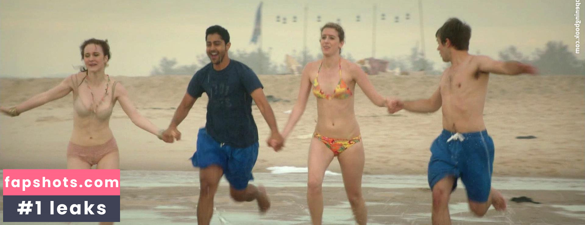 Rachel Brosnahan gallery photo #496