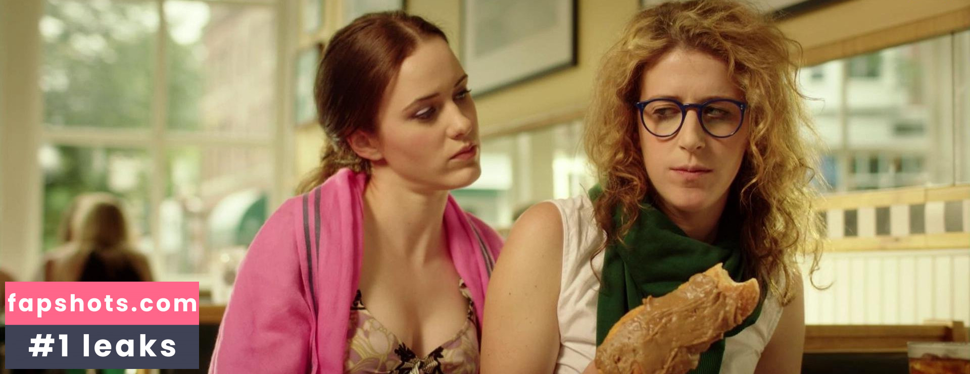 Rachel Brosnahan gallery photo #499