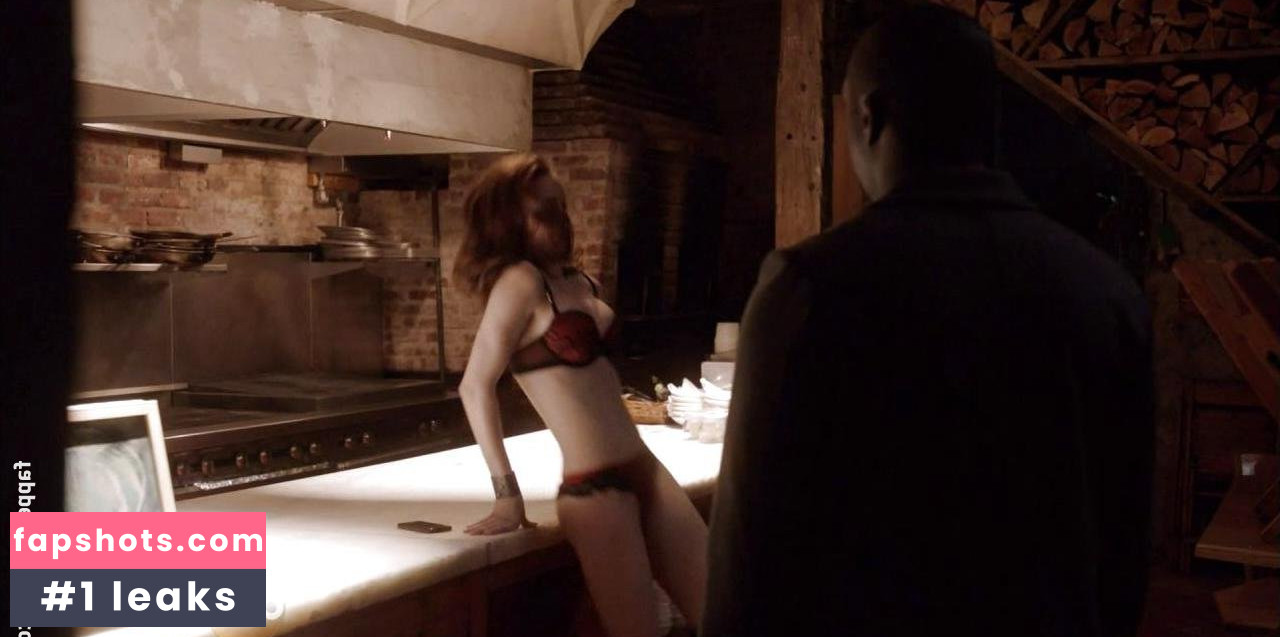 Rachel Brosnahan gallery photo #518