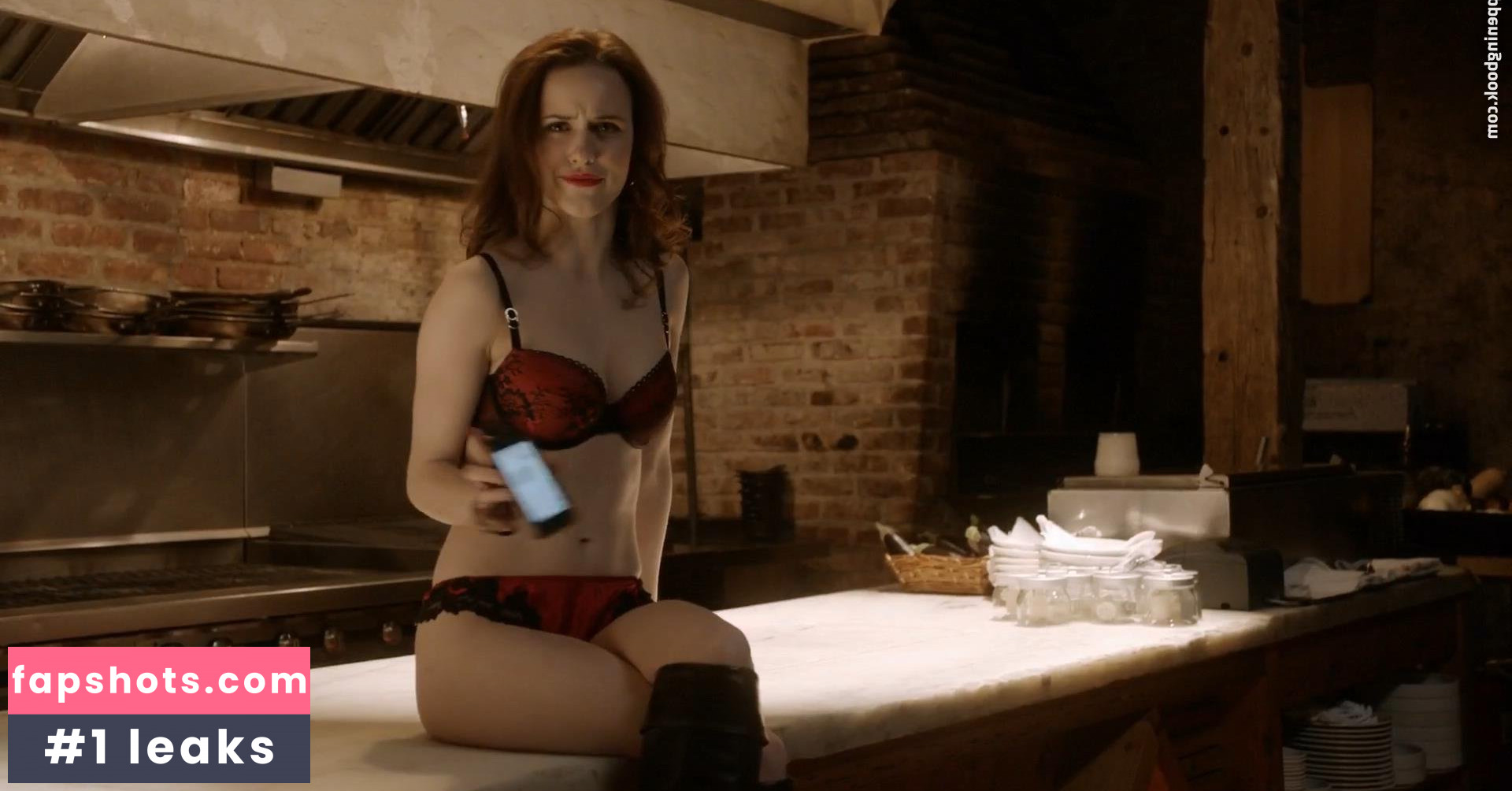 Rachel Brosnahan gallery photo #536